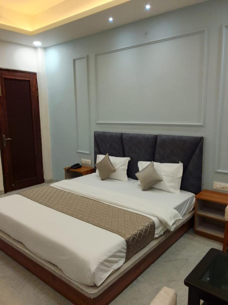 The Grand View Hotel Baijnāth Екстериор снимка